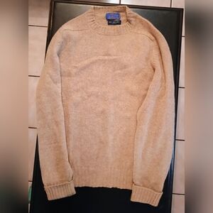 Vintage Pendleton Men's Tan Crewneck Sweater